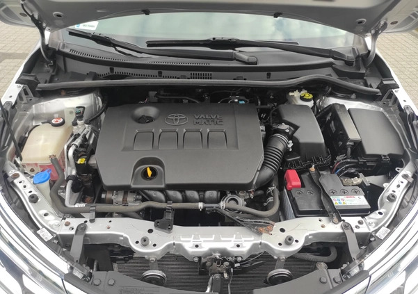 Toyota Corolla cena 55500 przebieg: 150000, rok produkcji 2019 z Brzostek małe 154